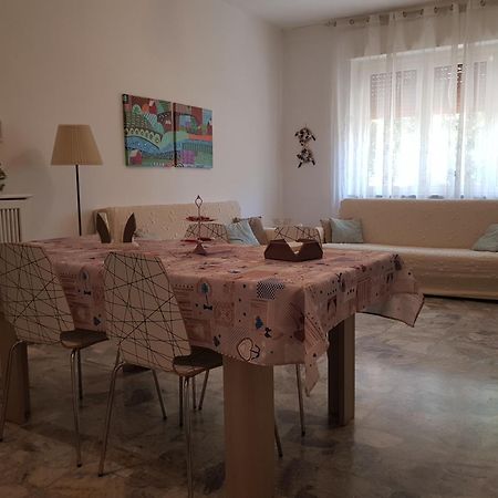 Appartamento La tua casa a Pescara Centro Esterno foto